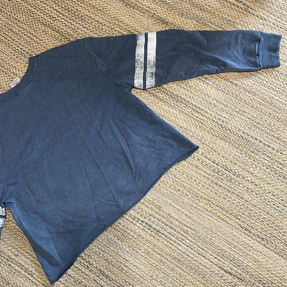 WALT DISNEY WORLD MICKEY MOUSE LONG SLEEVE - Picture 7 of 8